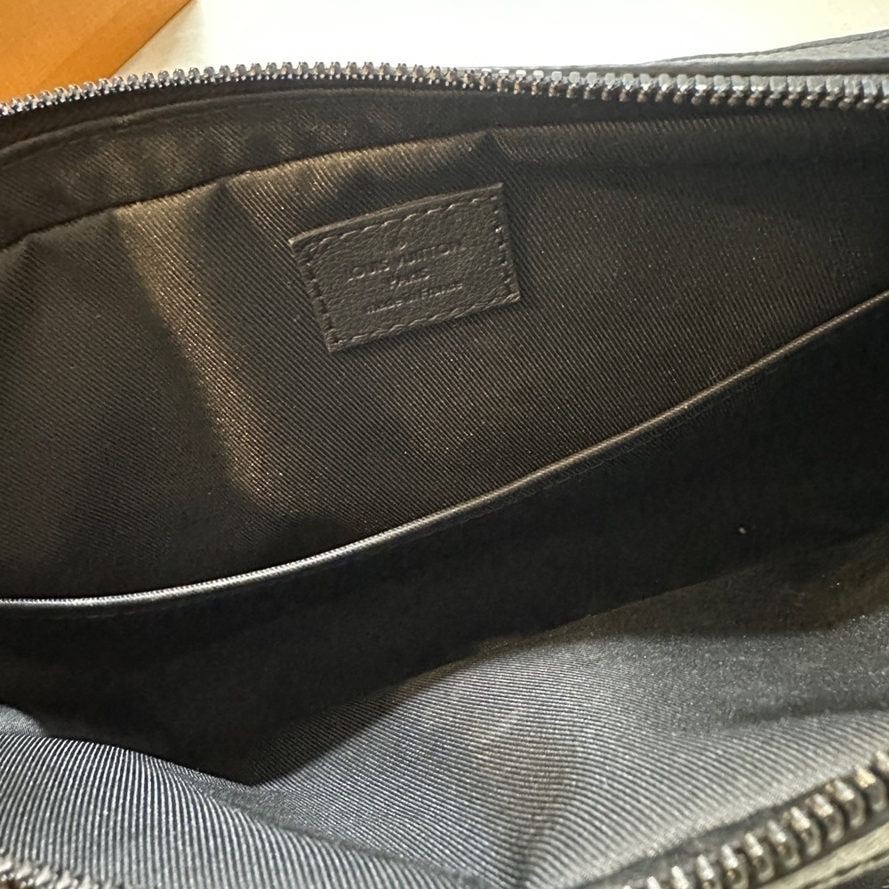Louis Vuitton Monogram Black Messenger Bag - Picture 5 of 7